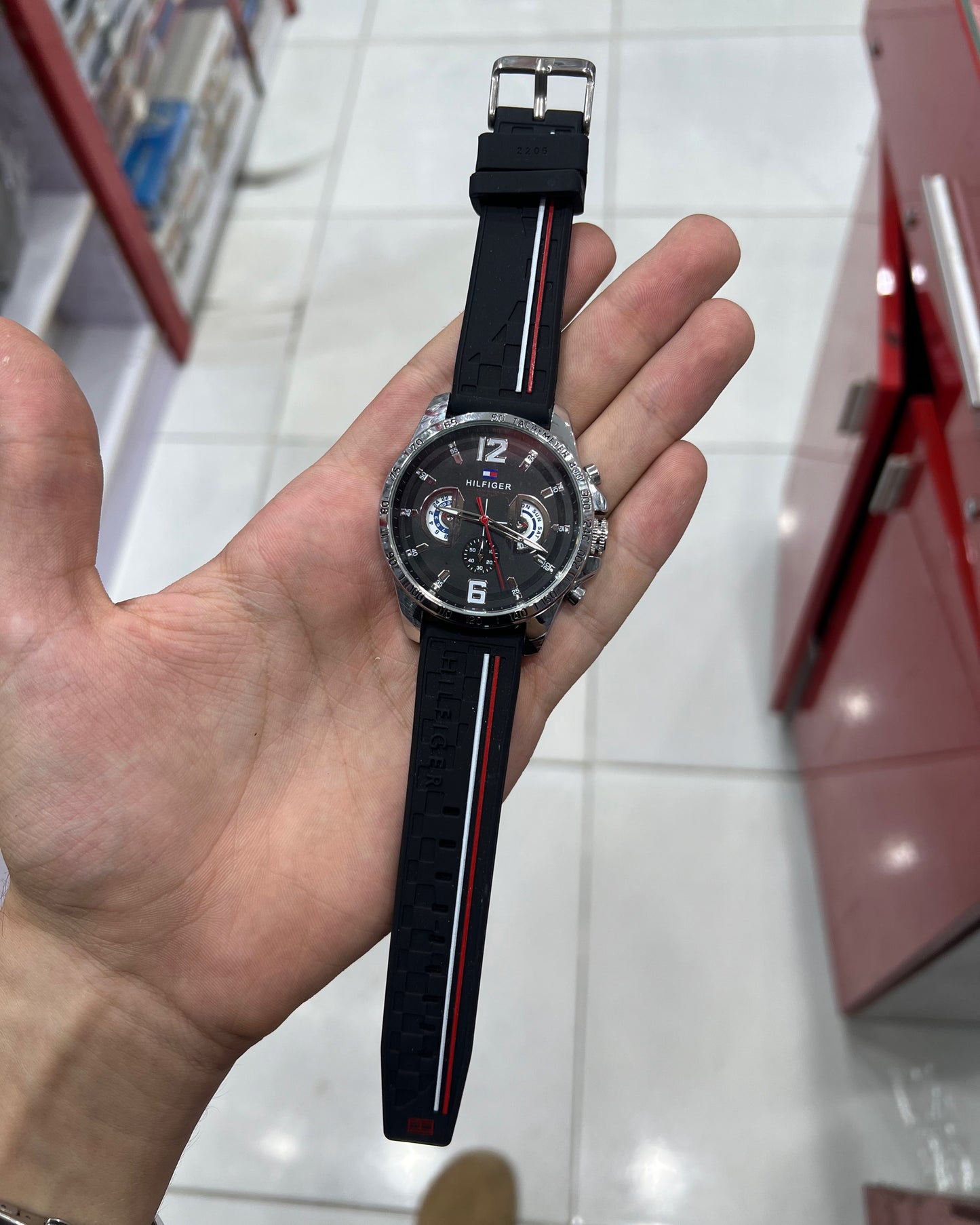 Tommy  Rubber 2