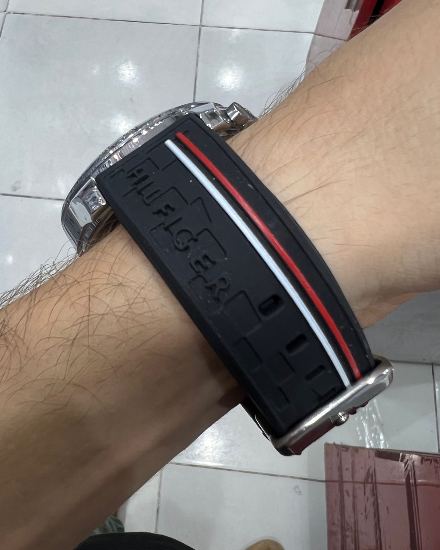 Tommy  Rubber 2